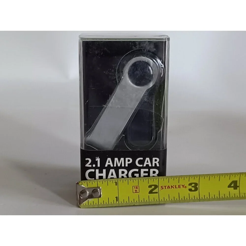 Gadget Gear 2.1 Amp Car Swivel Key Charger Chain , Key Holder Plastic Case